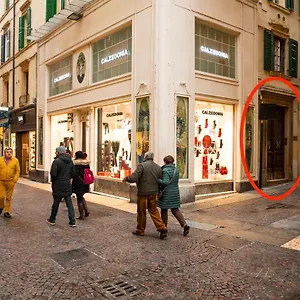 Appartamento Incantevole Residenza Difronte A Casa Giulietta 